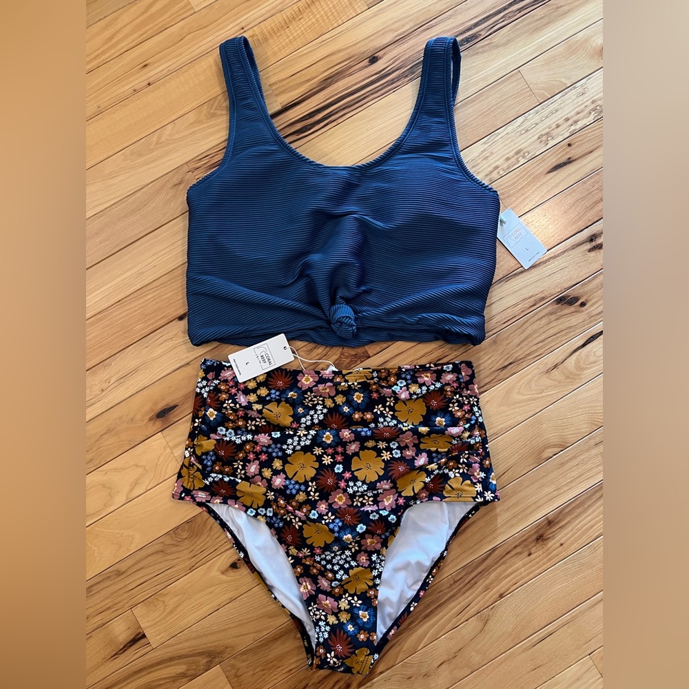 SOLD LOCALLY NWT Women’s Coral Reef Swim